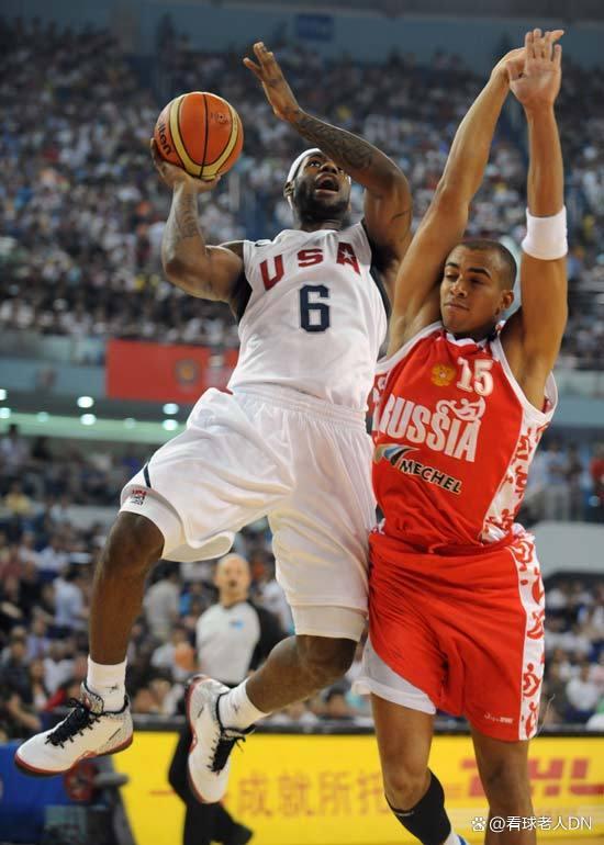 魔术横扫立陶宛男篮,詹姆斯统治全场 魔术横扫立陶宛男篮,詹姆斯统治全场