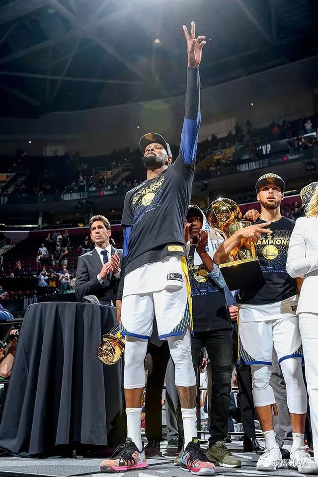 韩国羽毛球队横扫英格兰羽毛球队，戴资颖制霸全场的简单介绍