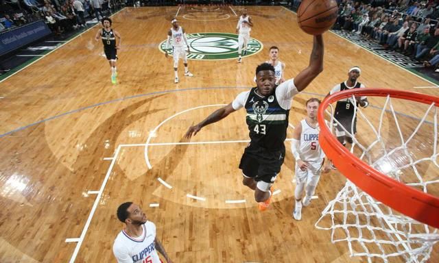 马赛鏖战挪威，托尼状态火热