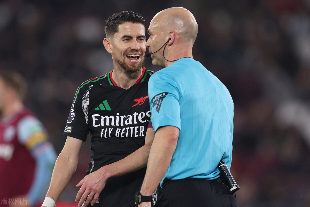 阿森纳翻盘塞维利亚，若日尼奥带队取胜