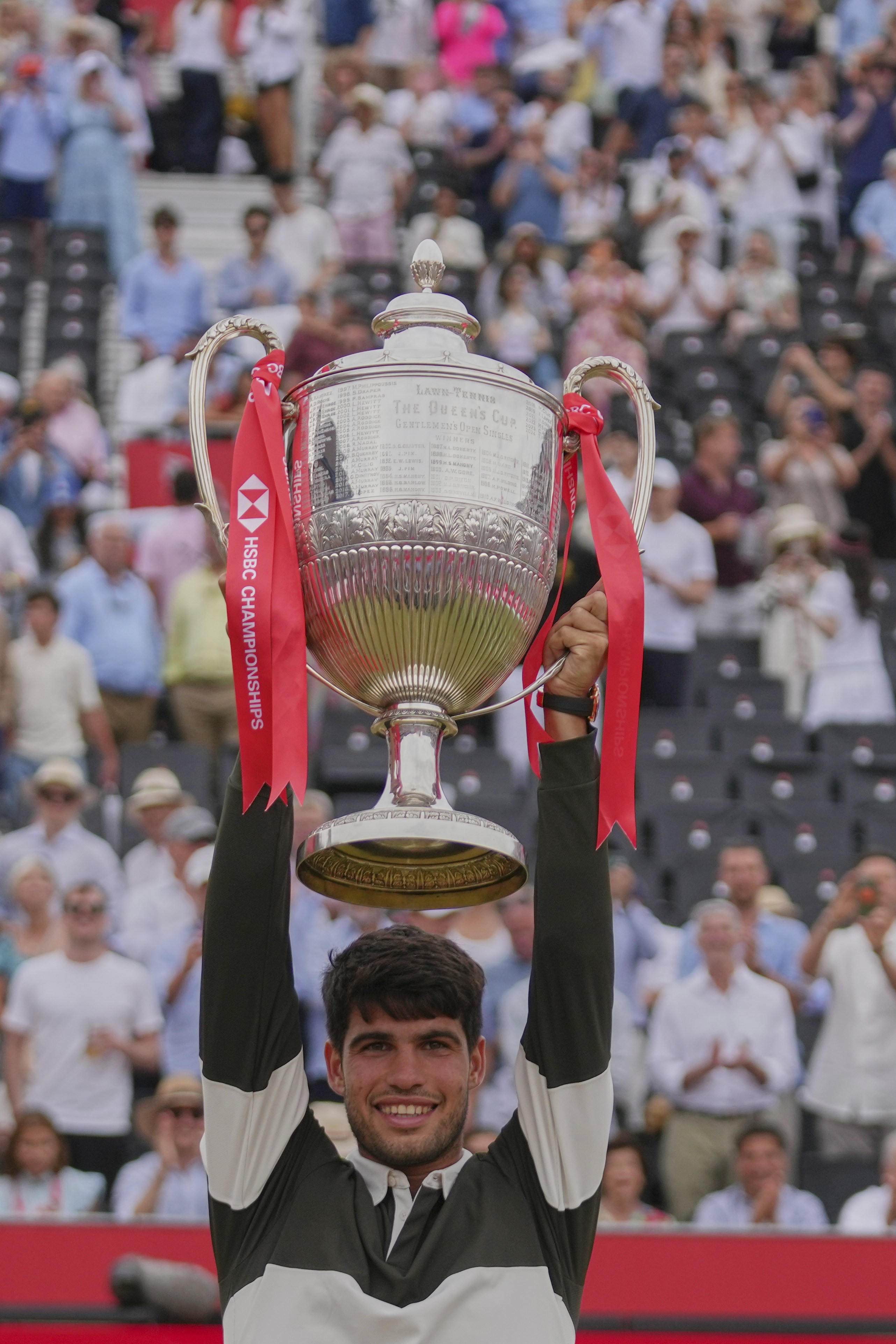 年终总决赛翻盘ATP总决赛，阿尔卡拉斯点燃赛场