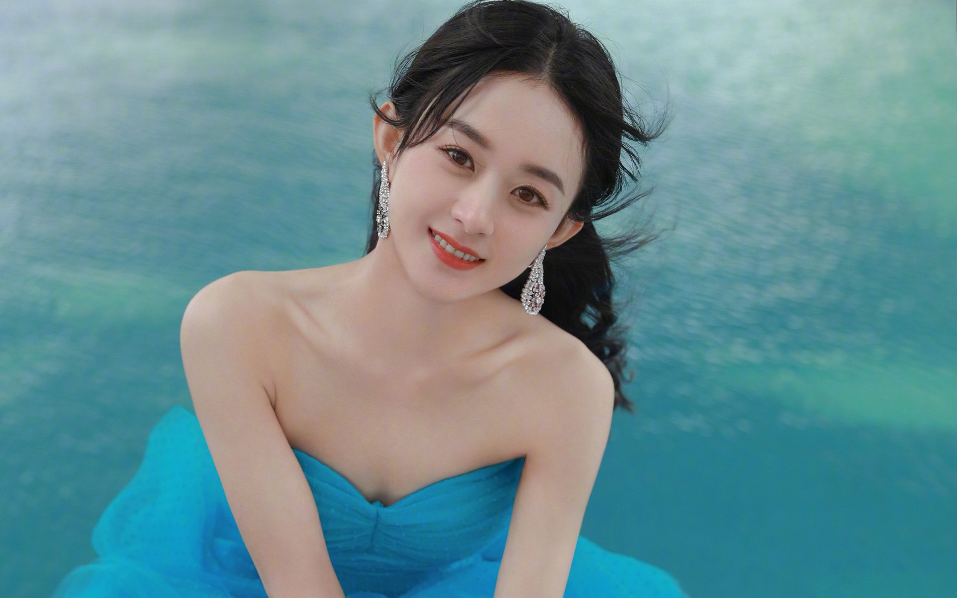 爵士心脏，武切维奇终场三分绝杀，破活塞铁壁挺进冠军战场